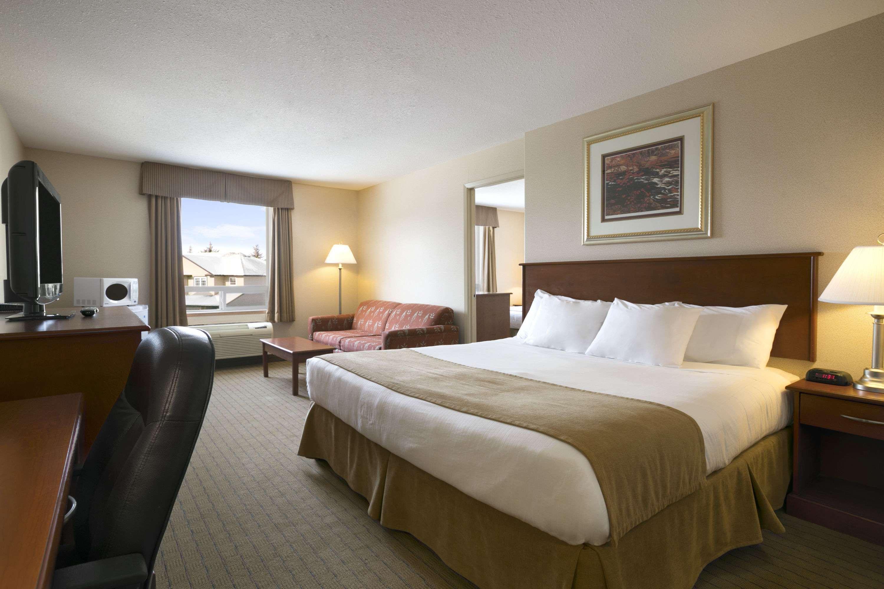 Days Inn By Wyndham Moose Jaw Zewnętrze zdjęcie