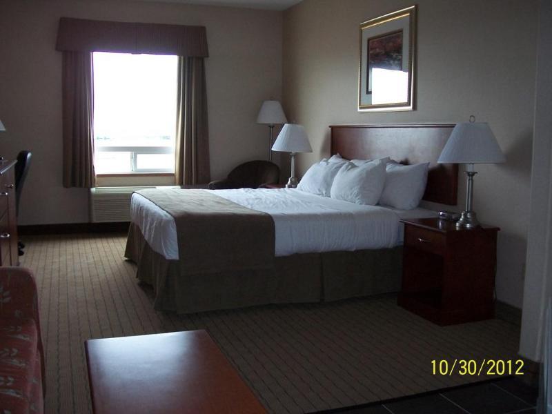 Days Inn By Wyndham Moose Jaw Zewnętrze zdjęcie