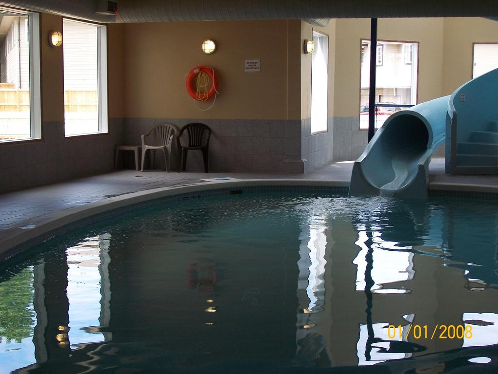Days Inn By Wyndham Moose Jaw Zewnętrze zdjęcie